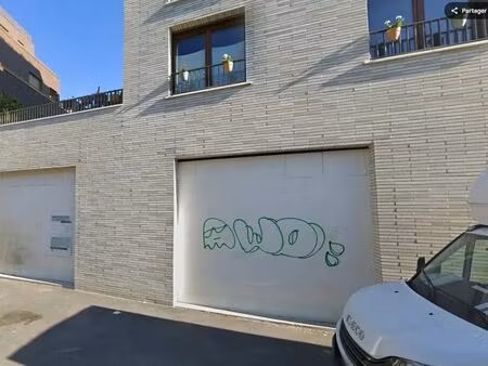 location commerce montreuil 93100 320m²