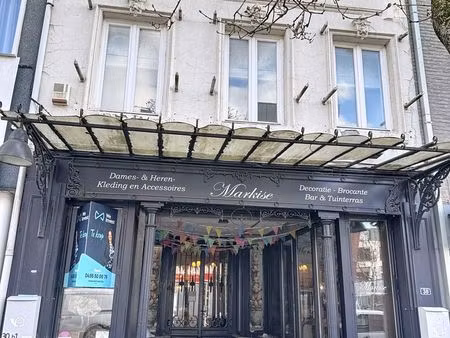 charmante  polyvalente handelsruimte met mogelijke woonst