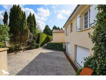 vente maison 5 pièces 167 m² cognac (16100)