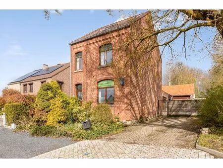 lindenstraat 15  3590 diepenbeek