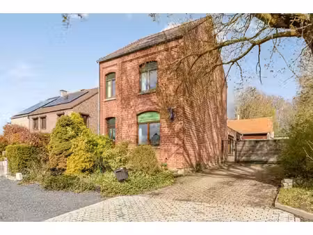 lindenstraat 15  3590 diepenbeek
