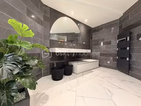 maison traditionnelle de 210 m² à biville-sur-mer