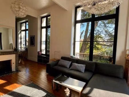 superbe maison/appartement de 96 m² au sol (91m2 loi carrez) avec jardin d’accueil de 60 m