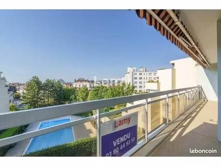 appartement 5 pièces 109 m²