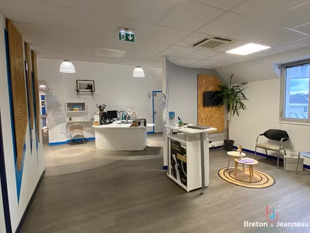 achat local professionnel 286m²