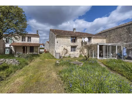 vente maison 16 pièces 248 m² coivert (17330)