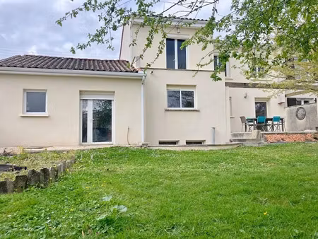 vente maison 7 pièces 125 m² à soyaux (16800)  225 000 €
