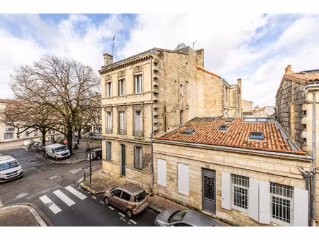 immeuble de 6 appartements et 6 garages bordeaux saint-seuri