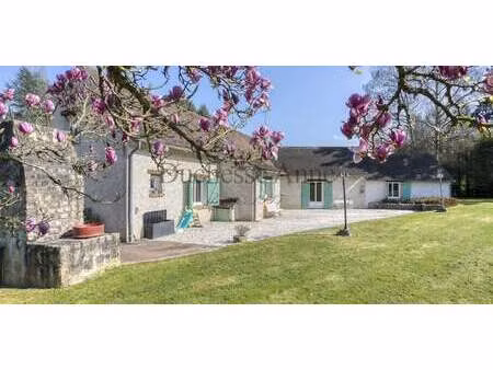 maison avec piscine et jardin les mesnuls (78)