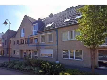 charmant 2 slpk-appartement met autostaanplaats in residentiële buurt