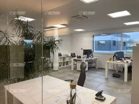 vente bureaux 794 m²