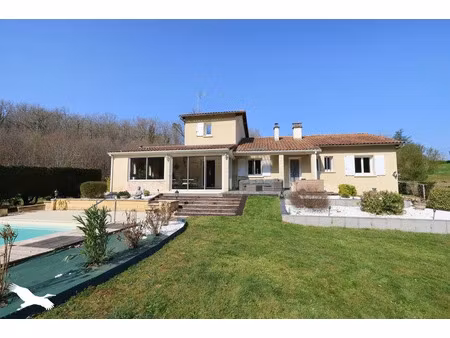 vente maison 7 pièces 169 m² à la douze (24330)  337 920 €
