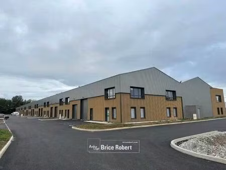 vente local d'activités 234 m²