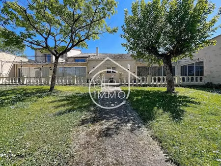 vente maison 8 pièces 342 m² à montpeyroux (24610)  343 000 €
