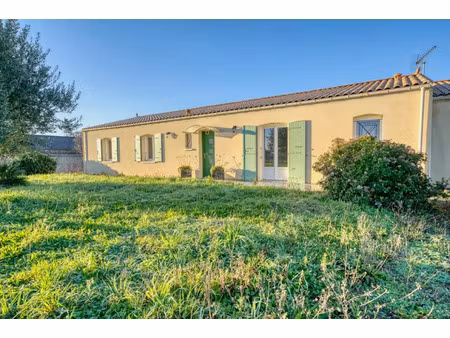 vente maison 6 pièces 150 m² à saint-savinien (17350)  349 000 €