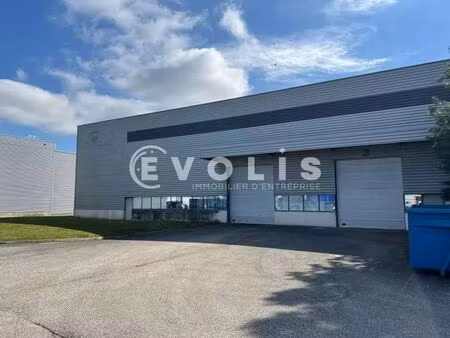 location local d’activités genas 69740 1000m²