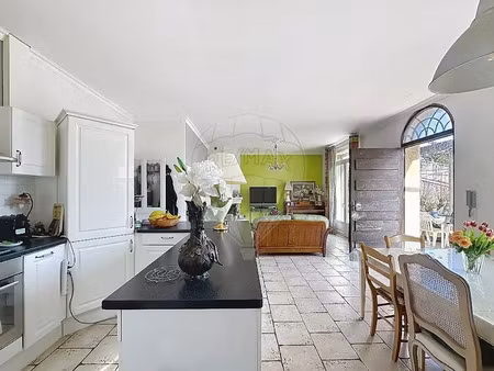 vente maison 8 pièces 206 m² à sainte-anastasie (30190)  360 000 €