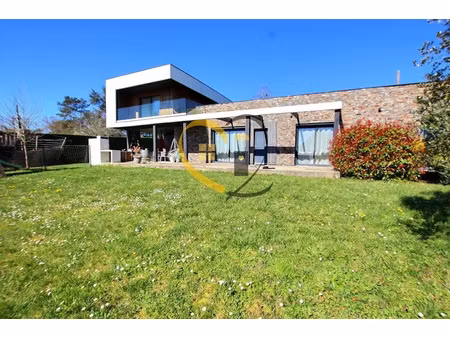 vente maison 5 pièces 191 m² à saint-eloy-de-gy (18110)  379 000 €