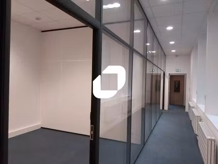 location bureaux 69 m²