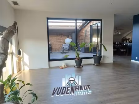 location bureaux 160 m²