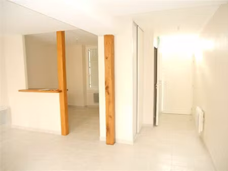 location maison 3 pièces  63.00m²  fay