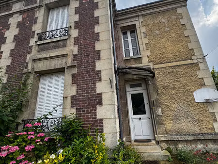 location maison 6 pièces  142.00m²  soissons