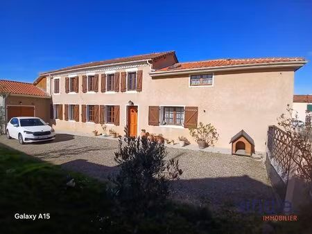 longère de 139 m² avec double garage et belles possibilités à horsarrieu 40700