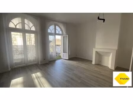 immeuble locatif 3 logements - 199m² - centre bourg