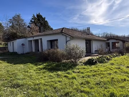 maison à la campagne