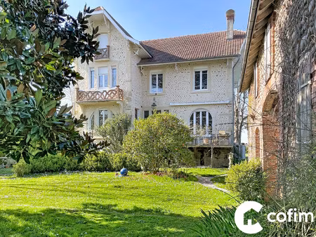 propriété - 11 pièces - theze - coup de coeur