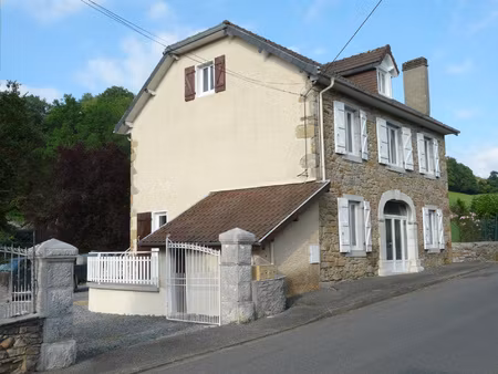 7mn de gan  appartement t5  en duplex  jardin....