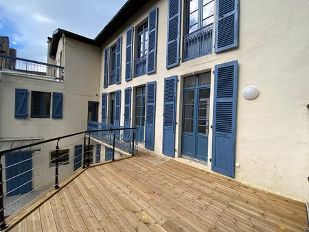 secteur tribunal - t3 avec terrasse