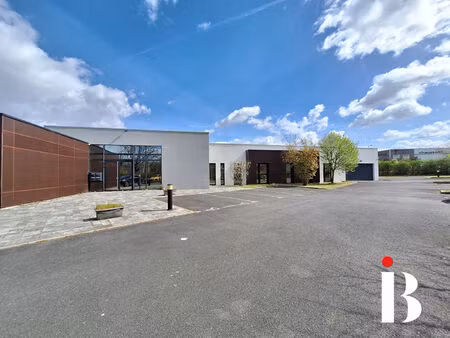 achat local professionnel 372m² coueron 44220