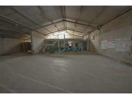 location local d’activités berre l etang 13130 700m²