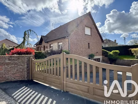 maison traditionnelle à bouchain (59111)