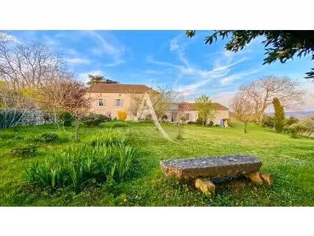maison de village ..