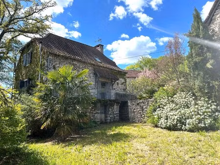 propriété de caractère avec vue dégagée