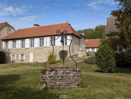 maison de luxe à vendre à montsaugeon