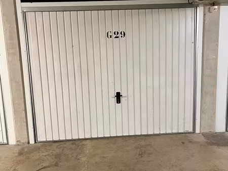 garage à hyères (83400)