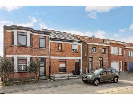 huis te koop in boechout met 4 slaapkamers