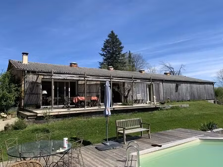 propriété rénovée avec 2.5ha de terrain et des gîtes à saint germain les belles