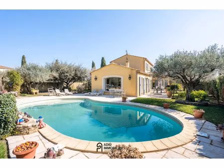 vente maison 5 pièces 177 m² à remoulins (30210)  540 000 €