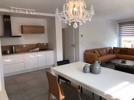 appart 2 chbres - cave et 1 place parking inclus