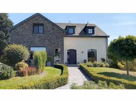 propriété de charme avec espace professionnel à bouillon