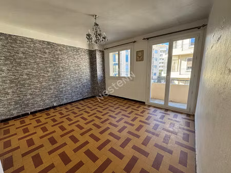 appartement 3 pièces à vendre à toulon - secteur saint jean du var