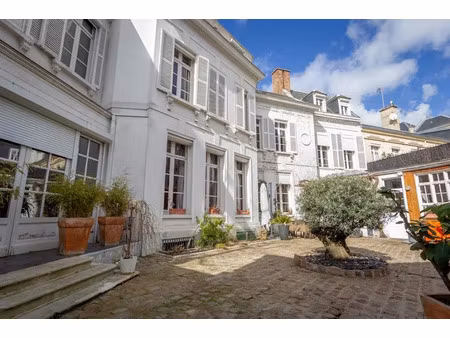 vente maison 10 pièces 345 m² à amiens (80000)  890 000 €