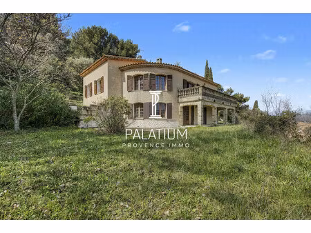 maison de caractère avec vue panoramique - fort potentiel