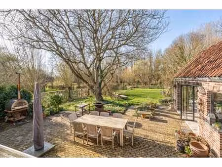 presbytère avec maison de vacances à vendre à heers