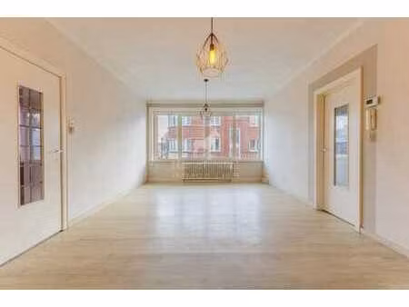 appartement avec garage a louer sur mont-sur-marchienne