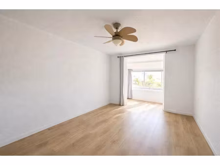 vente appartement 1 pièce 27 m² à la londe-les-maures (83250)  119 000 €